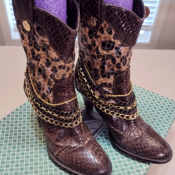 J. Renee "Bree" snake texture, animal print boots, size 6.5M - Picture 1 of 11